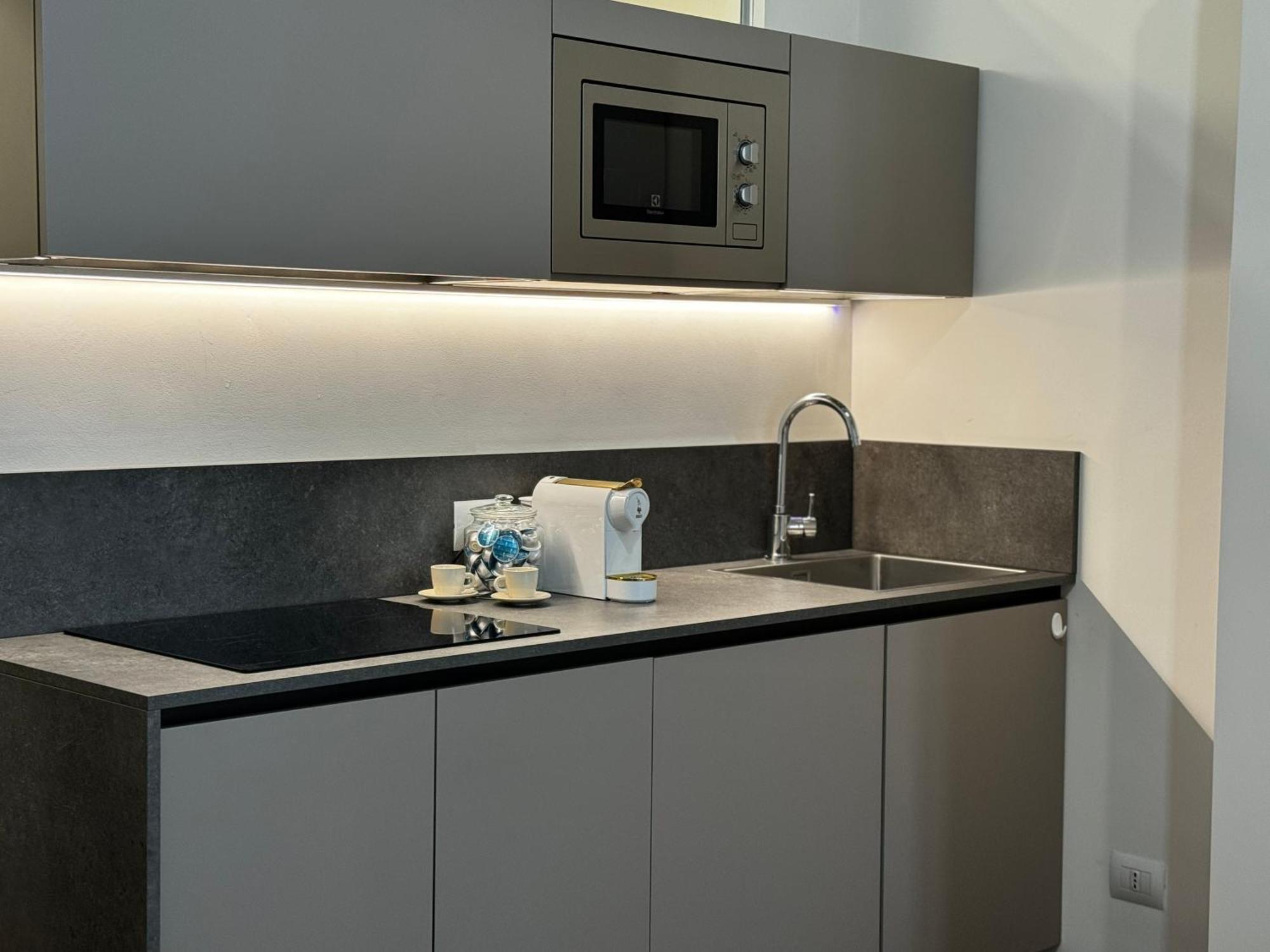 Regina Milano In Corso Lodi - Sky Tv, Wifi E Breakfast Boxアパートメント エクステリア 写真